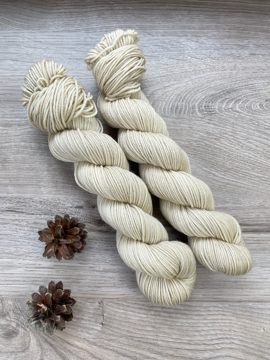 "Mandelmilch" Merino DK